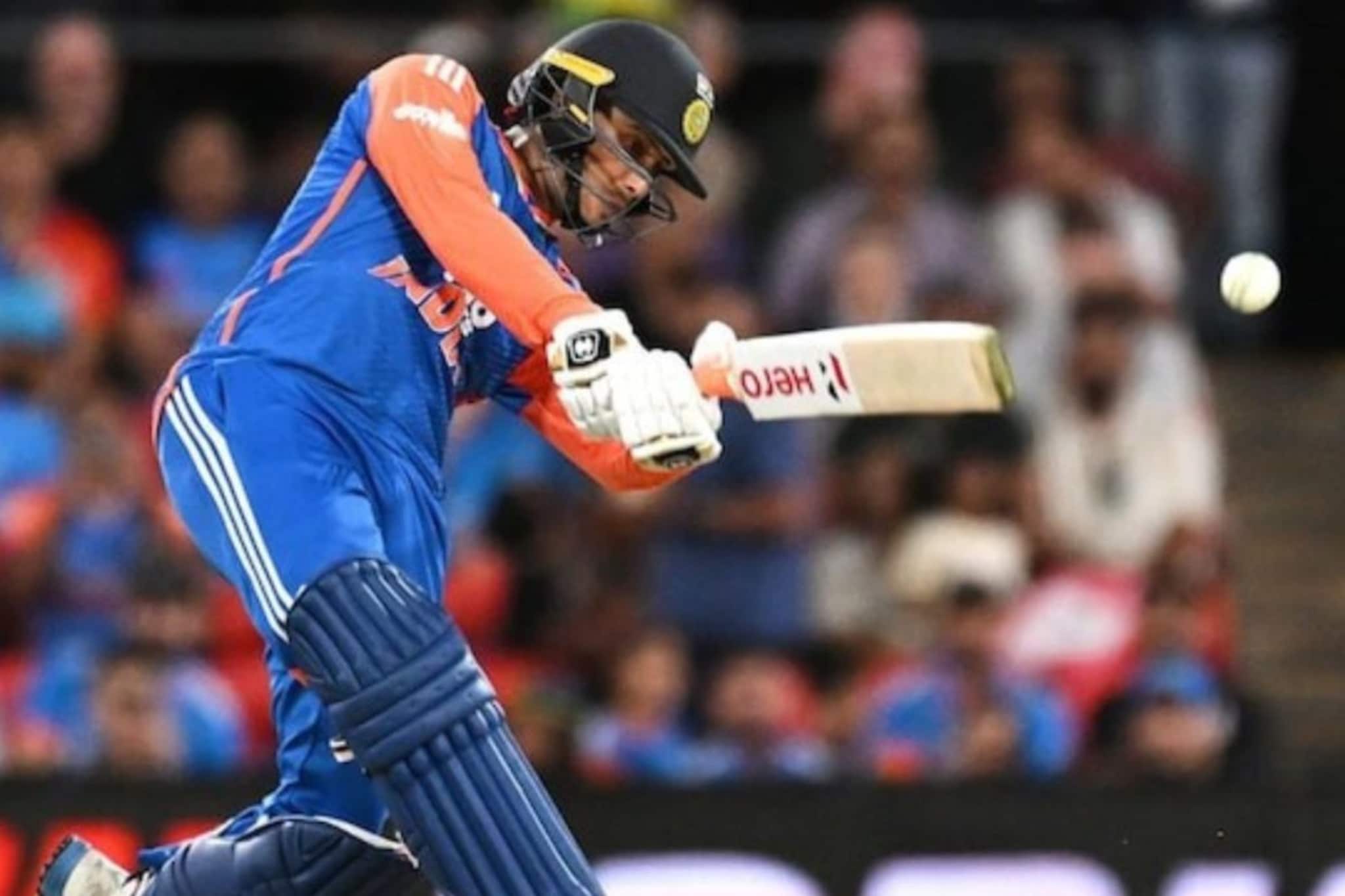 6,6,6,6,6,6,6,6... अभिषेक शर्माने इतिहास घडवला, T20 मधला विश्वविक्रम उद्ध्वस्त!