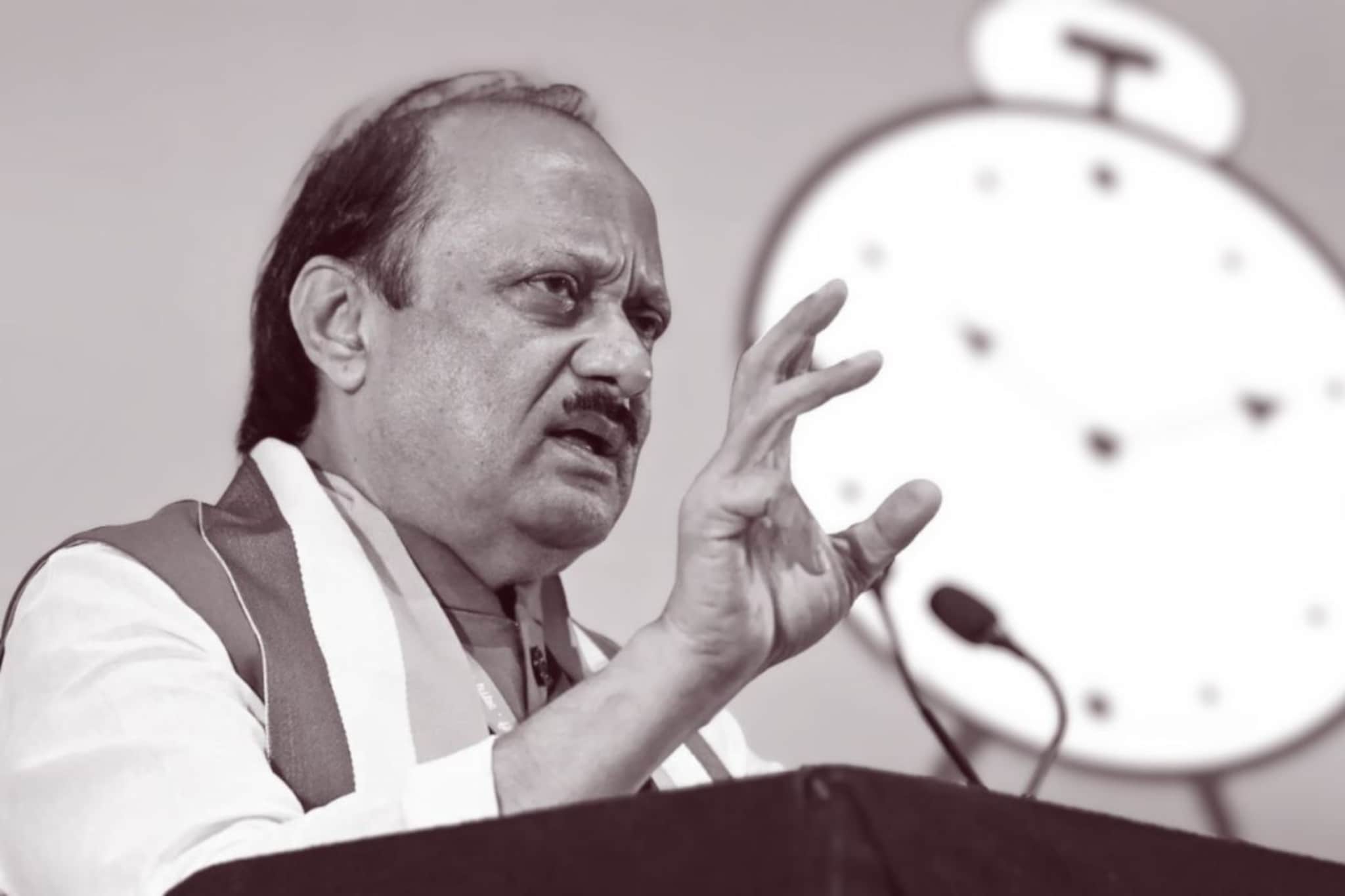 'विमान ढगात गेलं, आणि पोटात गोळा आला', अजितदादांना धडकी भरवणारी आठवण