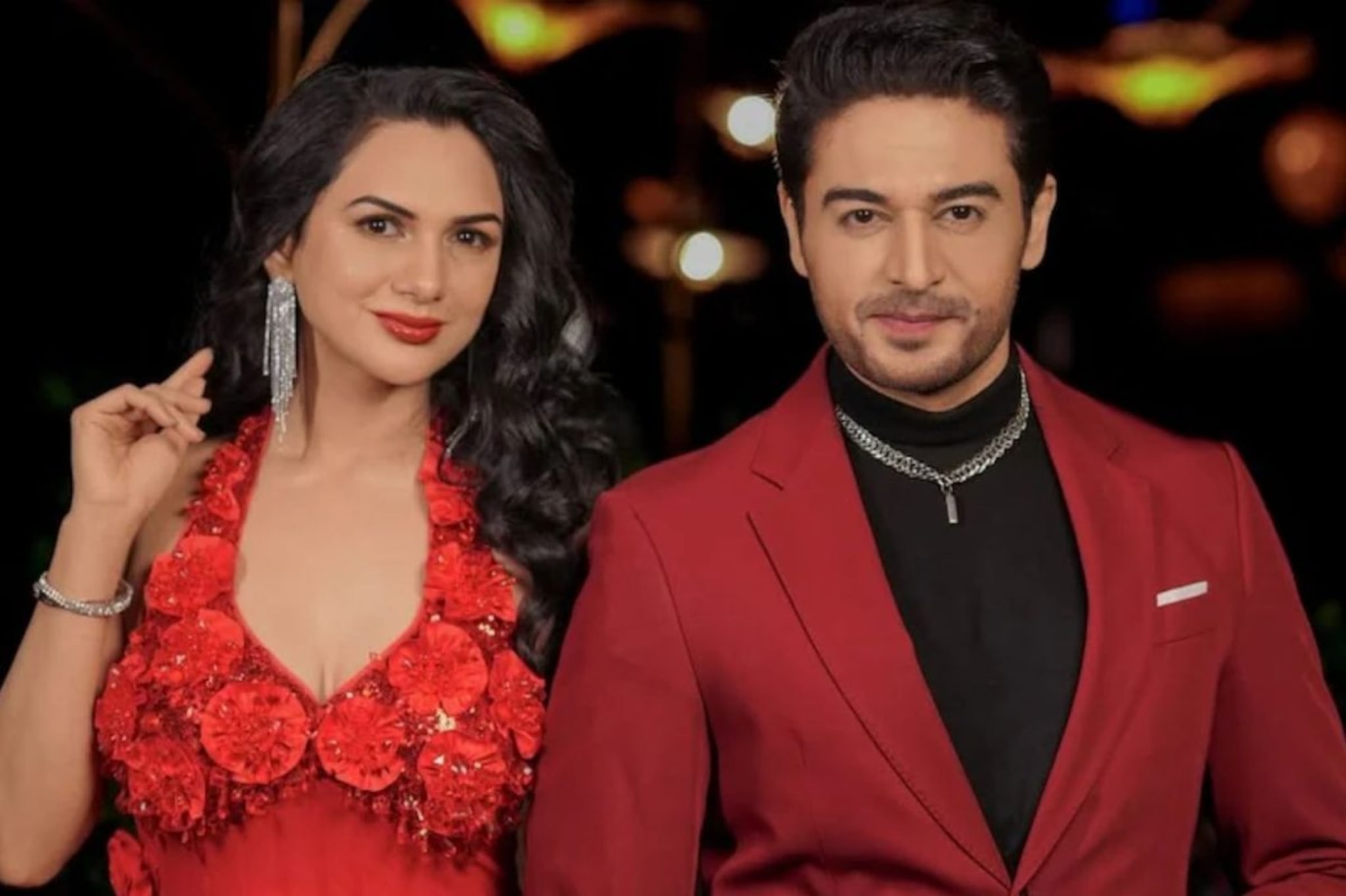 9 वर्षांचा संसार खरंच मोडणार? घटस्फोटाच्या चर्चांवर आकांक्षाने सोडलं मौन