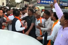 'युती तोडा, युती तोडा'  कार्यकर्त्यांनी अडवली भाजप मंत्र्याची गाडी, जोरदार घोषणाबाजी, VIDEO