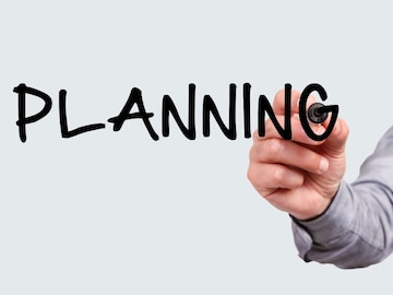 फॅमिली प्लॅनिंगसाठी सर्वोत्तम वेळ कोणती? गोंधळून न जाता 'या' 5 गोष्टीं चेक करा