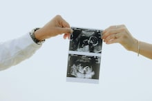 Baby Planning : फॅमिली प्लॅनिंगसाठी सर्वोत्तम वेळ कोणती? गोंधळून न जाता 'या' 5 गोष्टीं चेक करा, मगच घ्या मोठा निर्णय