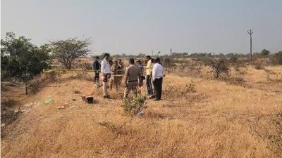 बारामती में महिला का अर्धनग्न शव मिला, पुलिस को हत्या और यौन उत्पीड़न का संदेह