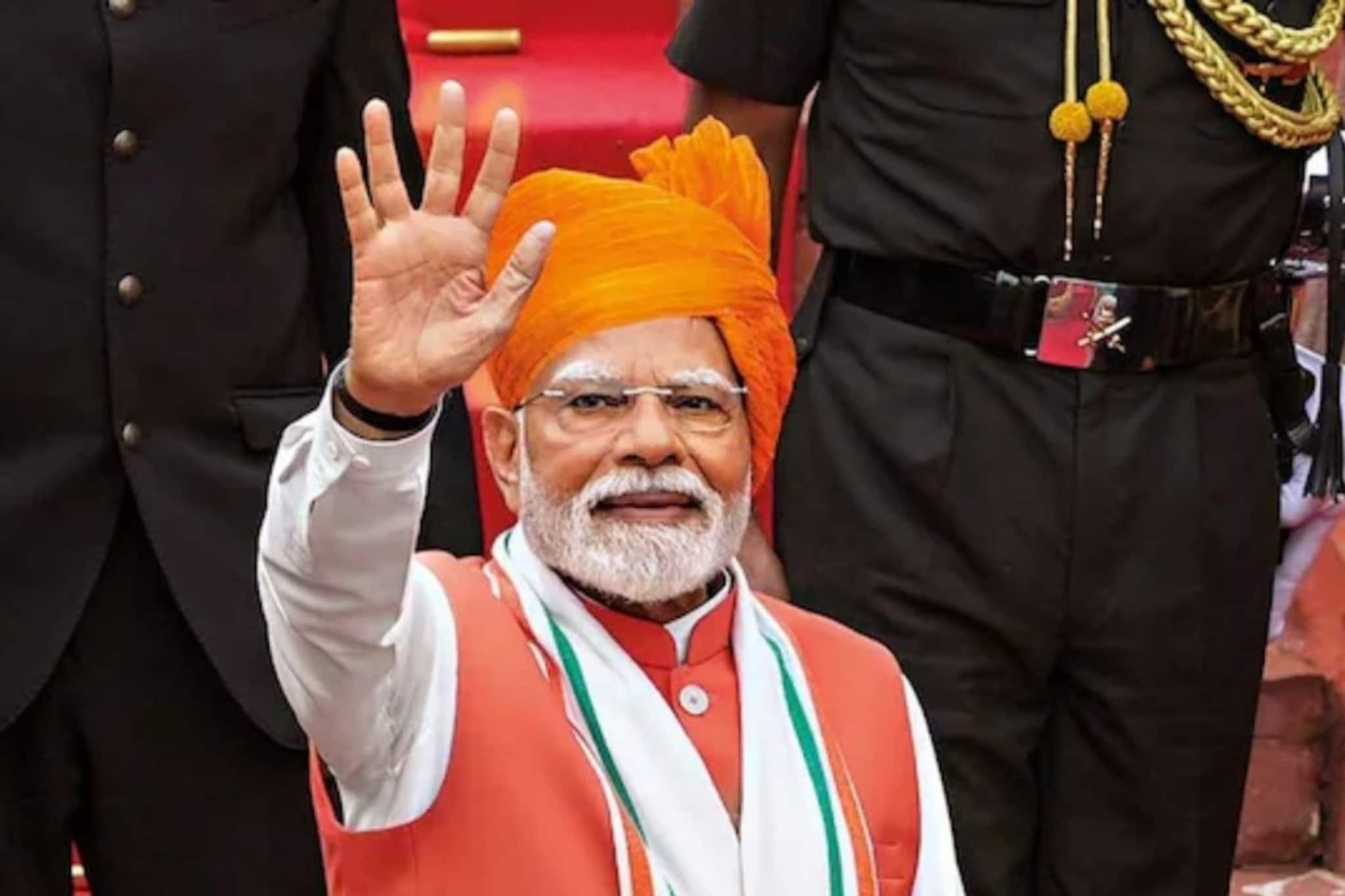 पं. नरेंद्र मोदींनी राजकोटमध्ये गुजरात प्रादेशिक परिषदेचे केले उद्घाटन पं. नरेंद्र मोदींनी राजकोटमध्ये गुजरात प्रादेशिक परिषदेचे केले उद्घाटन