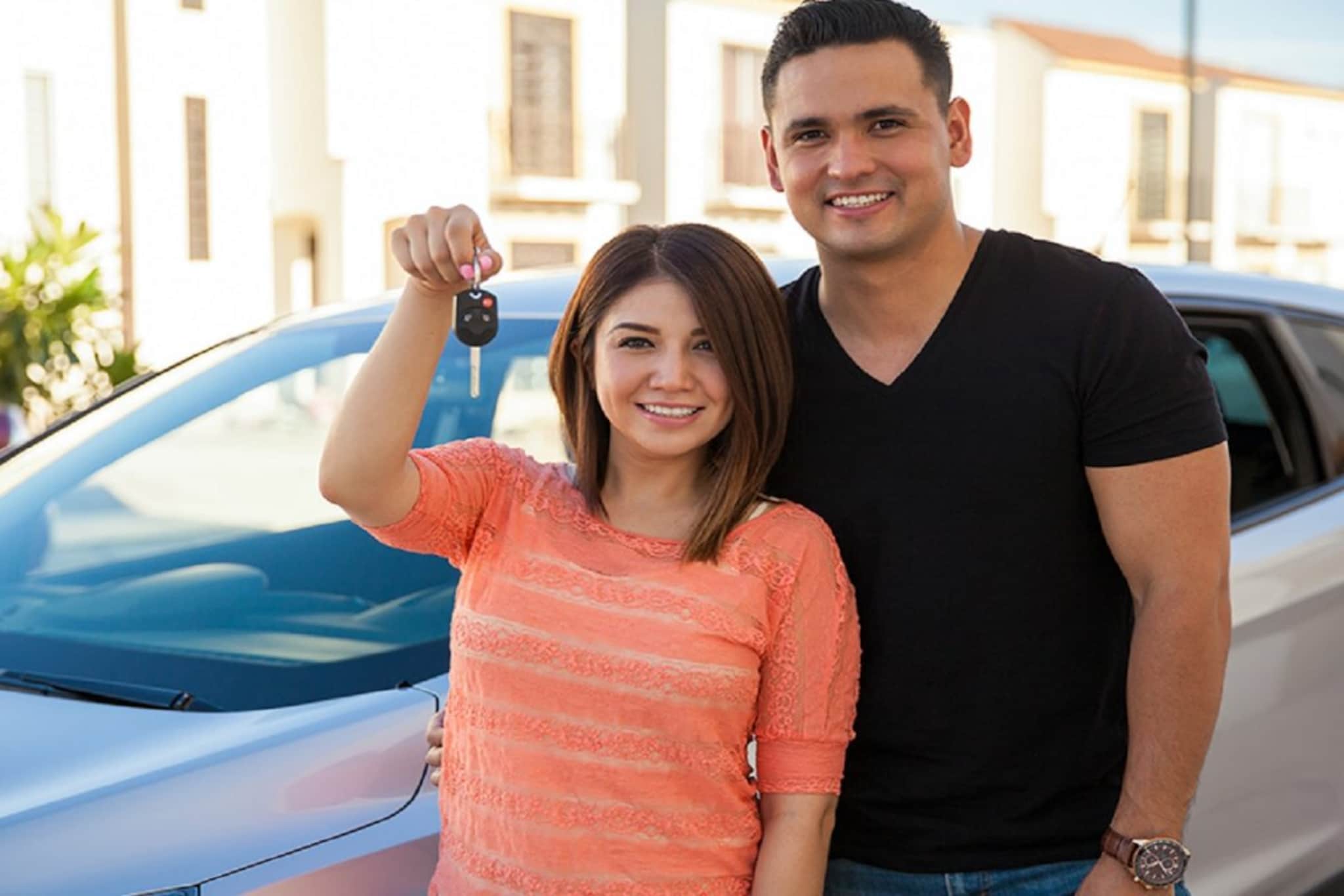 पत्नीच्या नावावर कार घेतल्यास होऊ शकतो मोठा फायदा!खरेदीपूर्वी जाणून घ्या डिटेल्स