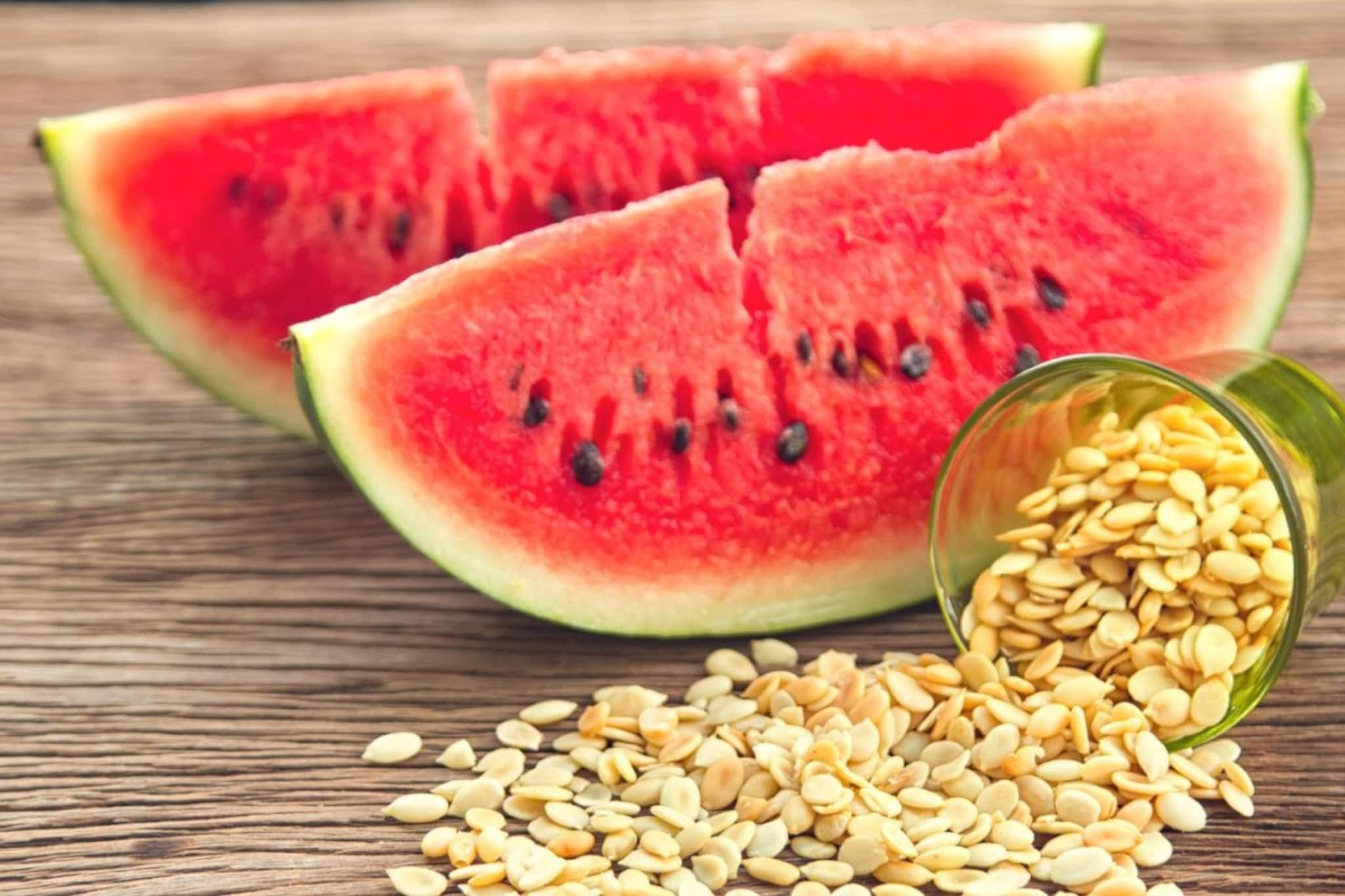 Skin Care : त्वचेसाठी टरबुजाच्या बिया सुपरफूड, जाणून घ्या बियांचे फायदे