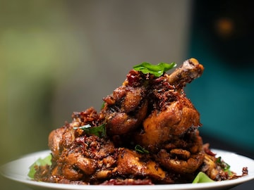 चिकनचा कोणता भाग खायचा नसतो? नाव आणि कारणं माहित पडली तर पुन्हा कधीही खाणार नाही