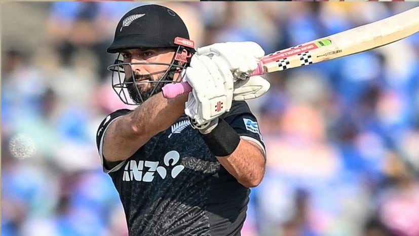 राजकोटमध्ये पार पडलेल्या दुसऱ्या वनडे सामन्यात न्यूझीलंडने भारतचा 7 विकेटने पराभव केला आहे. या विजयासह न्यूझीलंडने तीन वनडे सामन्यांच्या वनडे मालिकेत 1-1 ने बरोबरी साधली आहे. या सामन्यात टीम इंडियाच्या पराभवाला पाच कारणे कारणीभूत ठरली आहे. राजकोटमध्ये पार पडलेल्या दुसऱ्या वनडे सामन्यात न्यूझीलंडने भारतचा 7 विकेटने पराभव केला आहे. या विजयासह न्यूझीलंडने तीन वनडे सामन्यांच्या वनडे मालिकेत 1-1 ने बरोबरी साधली आहे. या सामन्यात टीम इंडियाच्या पराभवाला पाच कारणे कारणीभूत ठरली आहे.