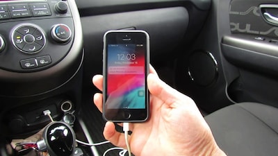 फोन चार्जर