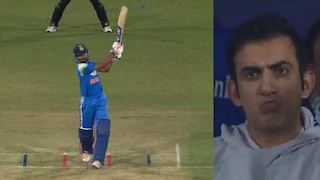 'हा तर स्टुपिड शॉट...', विराट एकटा लढत असताना त्याने विकेट फेकली, गंभीरही बघत बसला!
