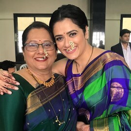 ना आई, ना मम्मी,ना मॉम; गिरिजा ओकने आईसाठी ठेवलंय क्यूट नाव,सांगितला हटके किस्सा