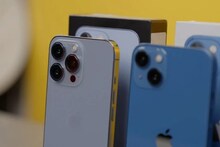 iPhone मधील हा छोटासा काळा डॉट नेमका कशासाठी असतो? याचा उपयोग 90 टक्के लोकांना माहित नसणार