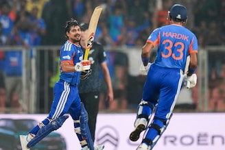 इशानने शतक ठोकलं, पण महत्त्वाच्या परिक्षेत फेल झाला, टीम इंडियाचा प्रयोग फसला