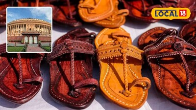 Kolhapuri Chappals Shine in Parliament, Captivate Om Birla at 'Bharat on the Move' Exhibition