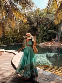 रक्ताची नातीच जीवावर उठली, प्रसिद्ध TV अभिनेत्रीच्या नवऱ्यावर चाकू हल्ला