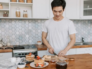 Knife शब्द बोलताना K का उच्चारत नाही, तो 'नाइफ' असं का बोललं जातं?