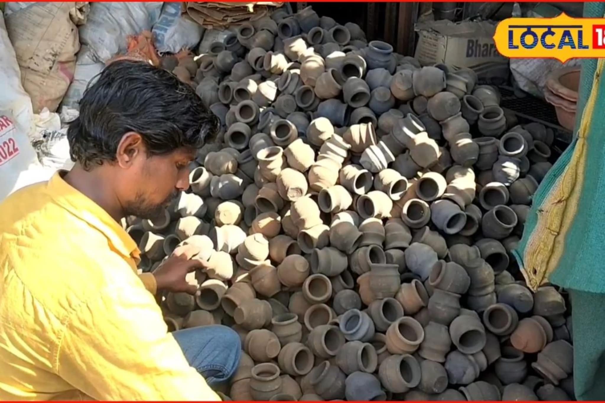 संक्रांत जवळ आलीये, पण पुण्यातील कुंभार बांधवानं सांगितलं धक्कादायक वास्तव, Vide संक्रांत जवळ आलीये, पण पुण्यातील कुंभार बांधवानं सांगितलं धक्कादायक वास्तव, Vide