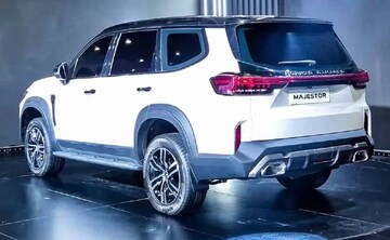 Fortunerची हवा टाइट करण्यासाठी येतेय MG Majestor! 12 फेब्रुवारीला होणार लॉन्च