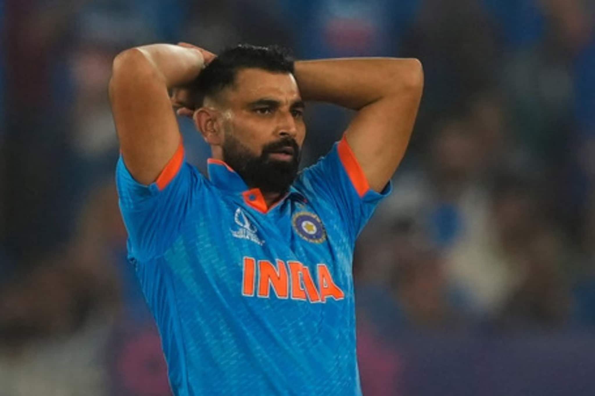 टीम इंडियामधून बाहेर असलेल्या शमीला समन्स, तातडीने हजर राहण्याचे आदेश! टीम इंडियामधून बाहेर असलेल्या शमीला समन्स, तातडीने हजर राहण्याचे आदेश!