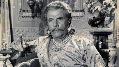 सर्वात महागडा चित्रपट बनवला, हेमा मालिनी चित्रपटातली शेवटची हिरोईन आणि बॉन मॅरो कॅन्सरने मृत्यू...