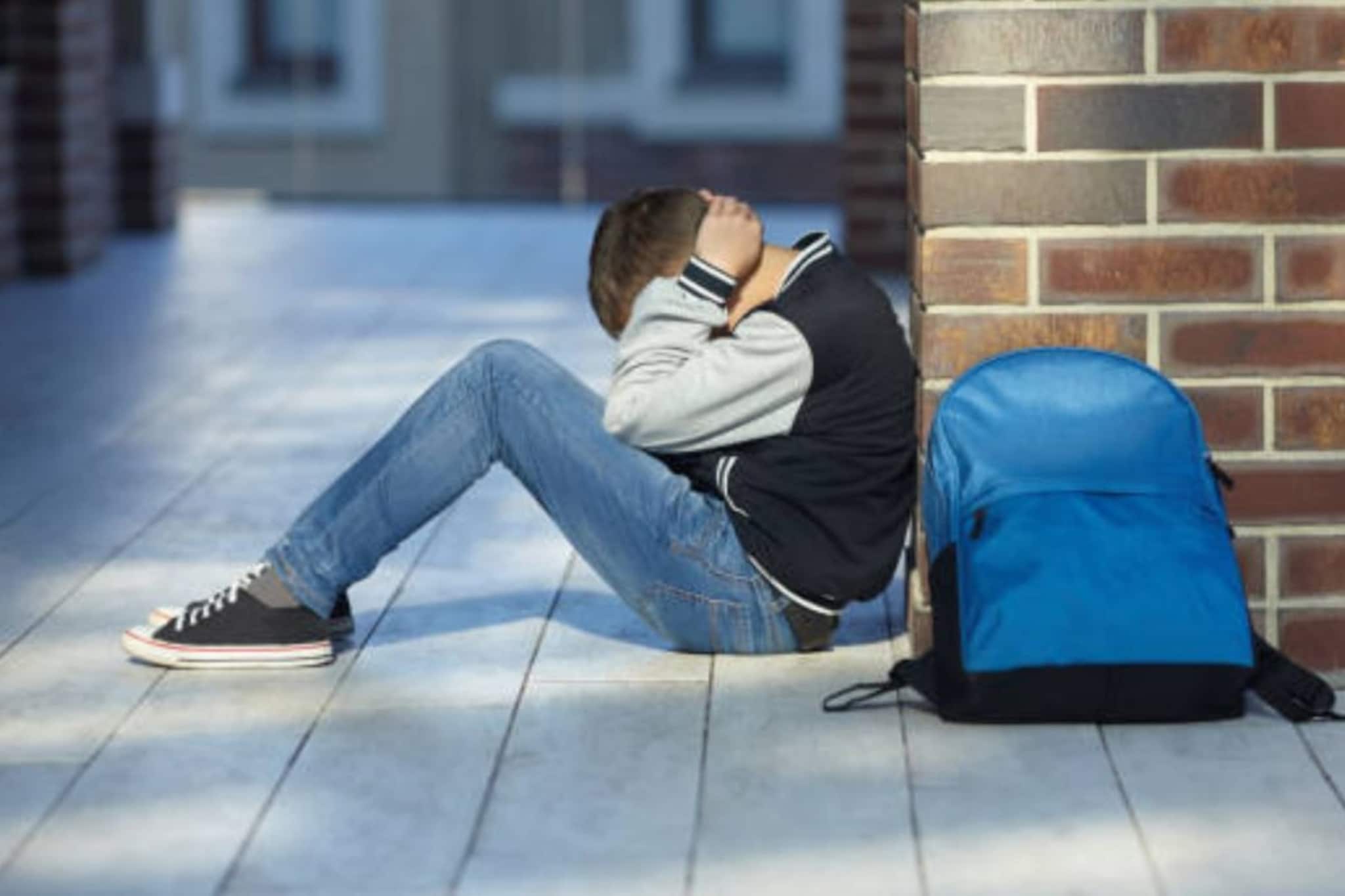 आठवीच्या मुलांच भयंकर कृत्य! शौचालयात जाऊन नको ते केलं, मुंबई हादरली आठवीच्या मुलांच भयंकर कृत्य! शौचालयात जाऊन नको ते केलं, मुंबई हादरली