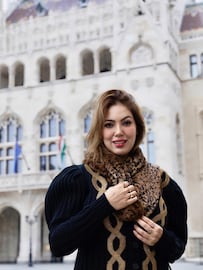 वयाच्या 38 व्या वर्षी लग्न करणार तारक मेहताची बबीता जी, शोधलाय विदेशी नवरा?