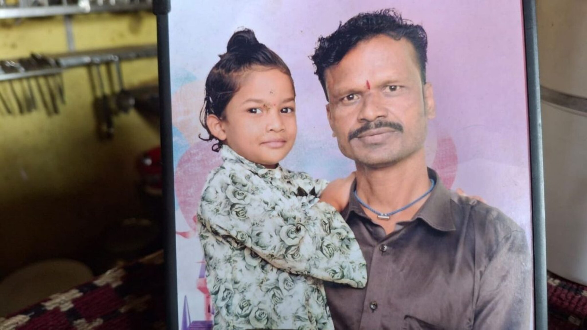 रक्ताच्या थारोळ्यात पडली होती 8 वर्षांची धनश्री, नराधम बापाचं संतापजनक कृत्य