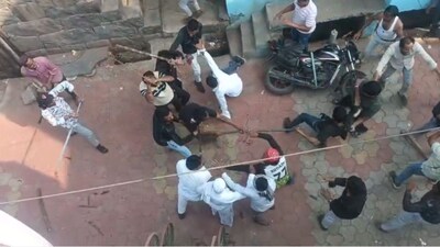 Jalgaon Brawl: 17 Injured in Violent Clash Over Municipal Elections, Video Viral