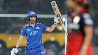 मुंबईच्या नॅट साईव्हरने इतिहास घडवला, शेवटच्या ओव्हरपर्यंत थरार, मुंबईचा RCB विरुद्ध रोमांचक विजय! मुंबईच्या नॅट साईव्हरने इतिहास घडवला, शेवटच्या ओव्हरपर्यंत थरार, मुंबईचा RCB विरुद्ध रोमांचक विजय!