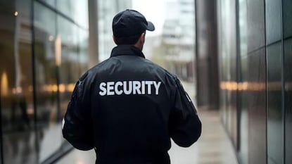 Navi Mumbai News: ज्याच्यावर सुरक्षेची जबाबदारी, तोच ठरला भक्षक! 13 वर्षीय मुलीसमोर सुरक्षा रक्षकाचे गैरकृत्य Navi Mumbai News: ज्याच्यावर सुरक्षेची जबाबदारी, तोच ठरला भक्षक! 13 वर्षीय मुलीसमोर सुरक्षा रक्षकाचे गैरकृत्य