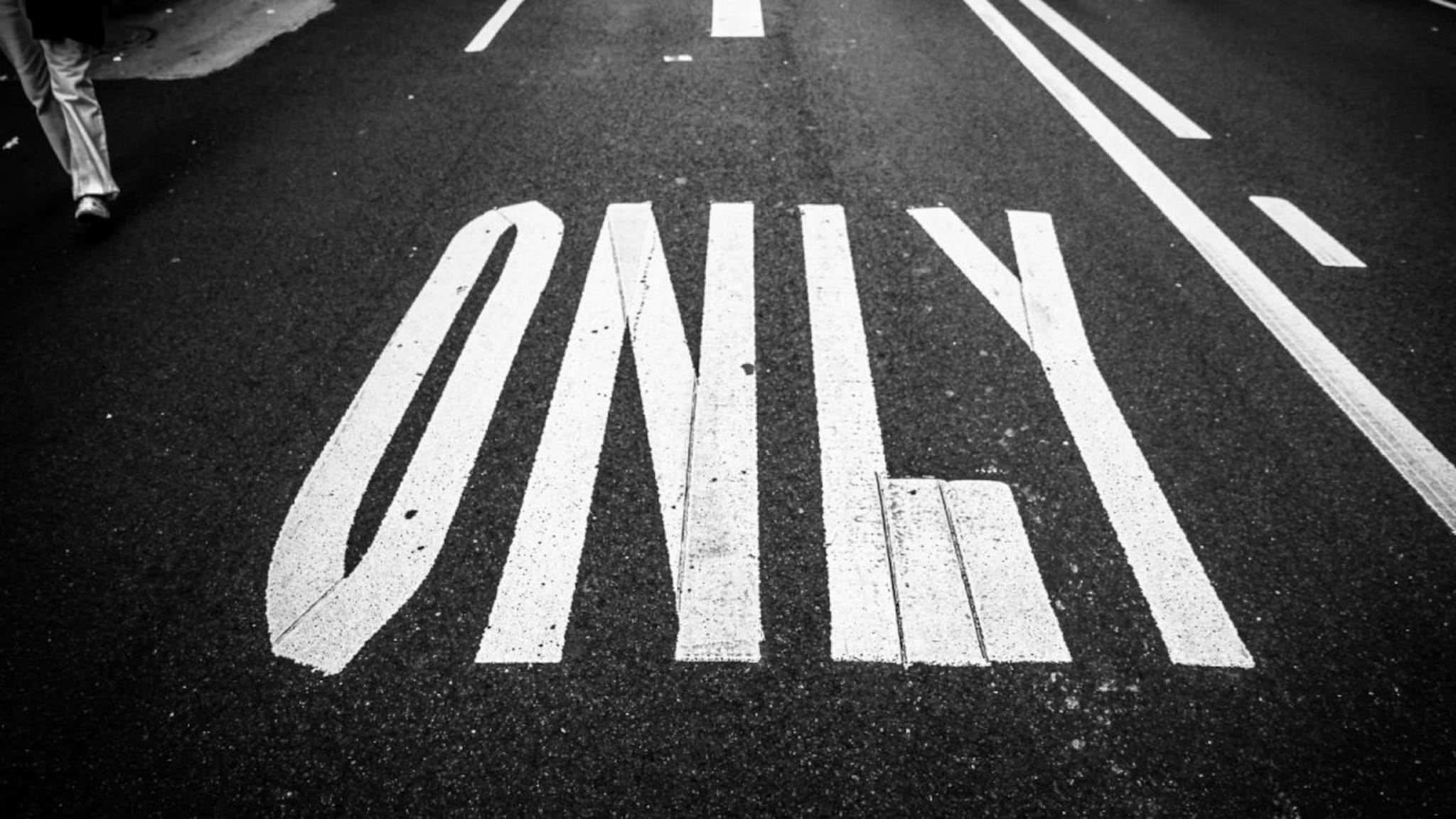 'Only' हा शब्द नक्की कुठे वापरायचा असतो तुम्हाला माहितीय? 99 टक्के लोक करतात चुकीचा वापर 'Only' हा शब्द नक्की कुठे वापरायचा असतो तुम्हाला माहितीय? 99 टक्के लोक करतात चुकीचा वापर