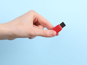 Pen Drive फक्त File सेव्हसाठी नाही, तर करतो हे 4 मॅजिकल काम, तुम्हाला माहितीय?