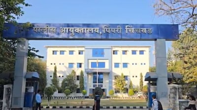 Pimpri Man Loses ₹1 Crore to Cyber Fraudsters Posing as CBI Officers