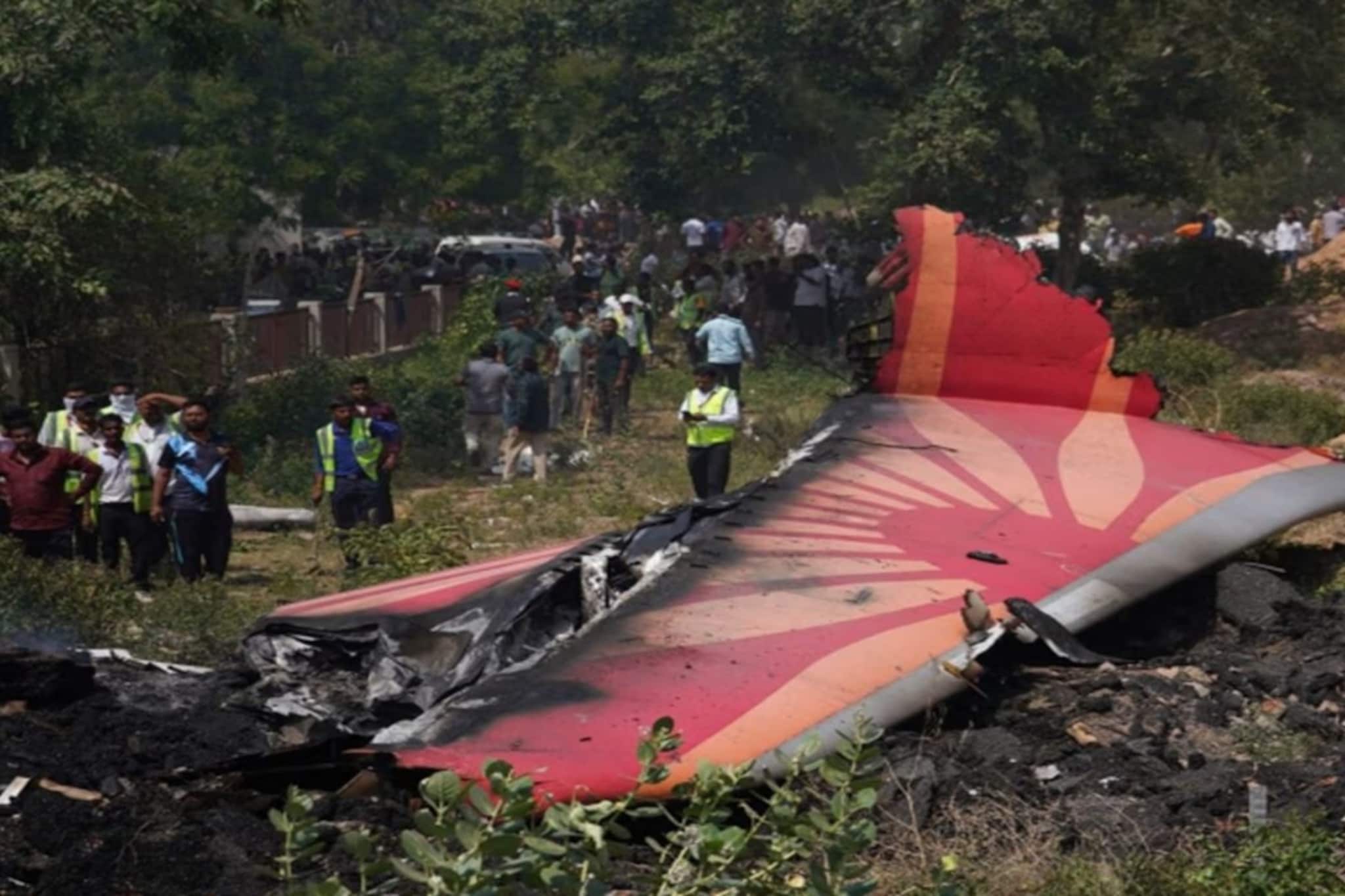 Ahmedabad Plane Crash: पायलटमुळे नाही गेला 270 जणांचा जीव, अहवालातून खुलासा