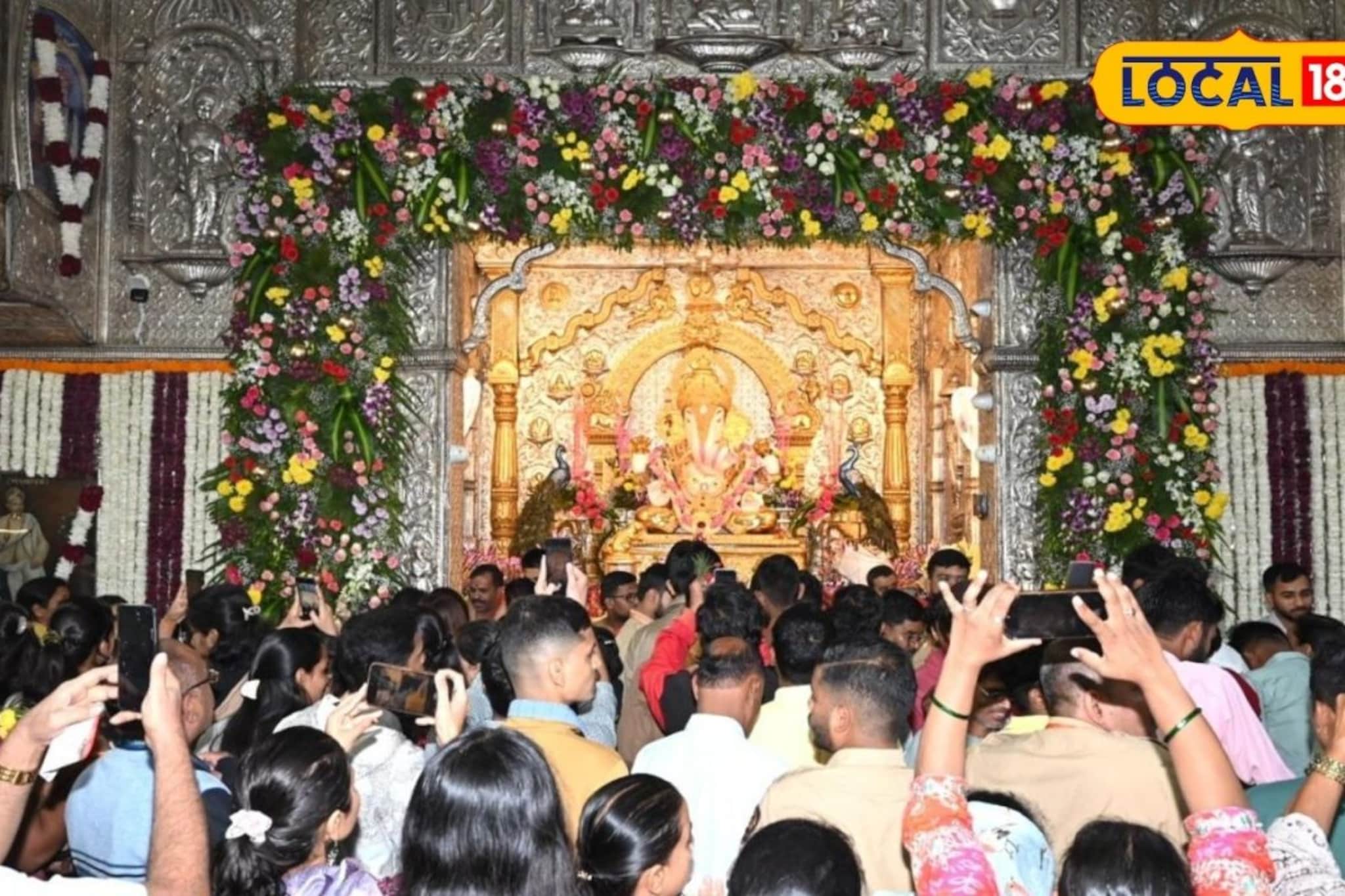 दगडूशेठ गणपतीला आकर्षक सजावट, सुवर्णपाळण्यात साजरा झाला गणेशजन्म सोहळा, Video दगडूशेठ गणपतीला आकर्षक सजावट, सुवर्णपाळण्यात साजरा झाला गणेशजन्म सोहळा, Video