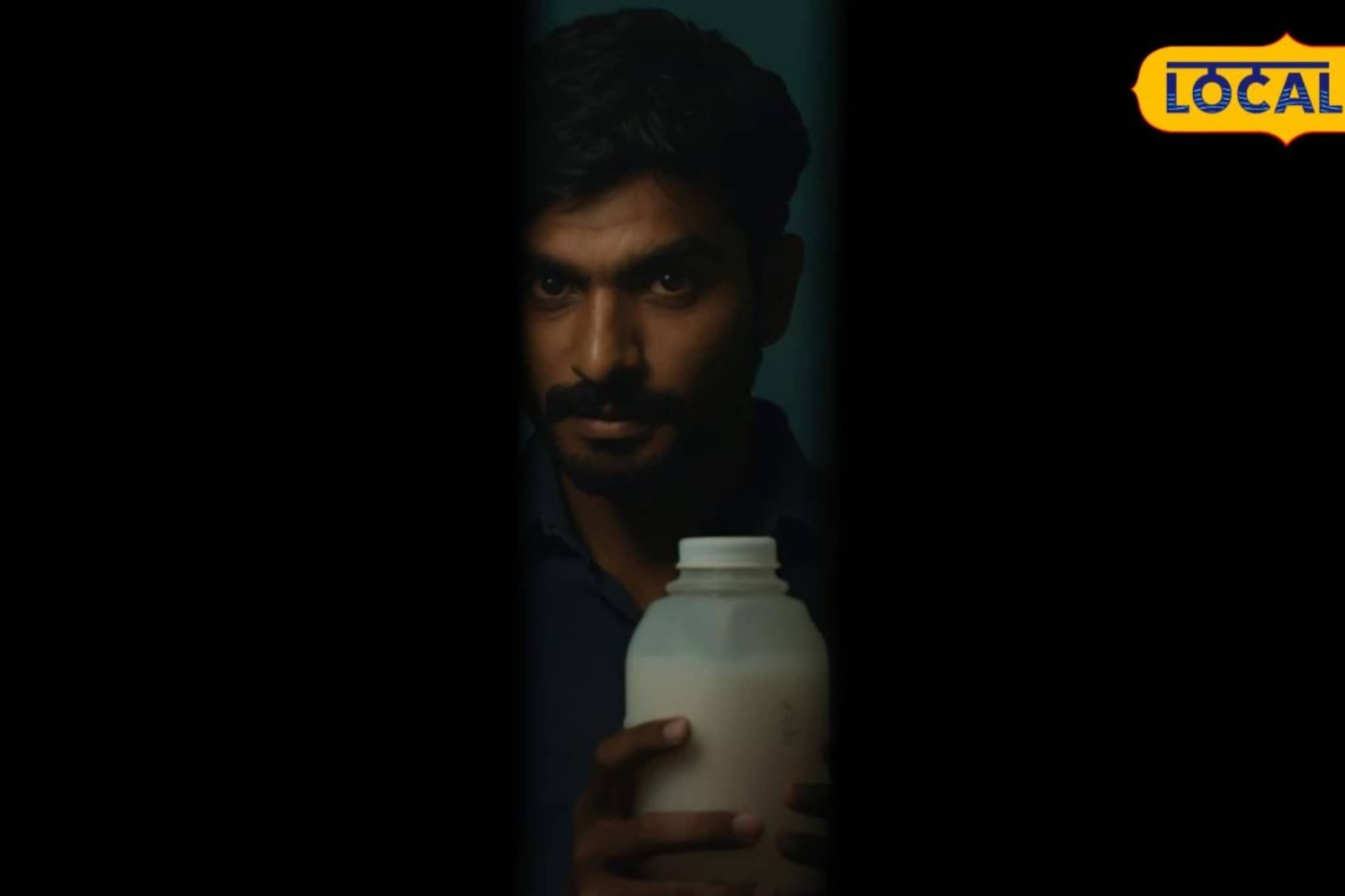 पहाटे दूध टाकायला आला अन् घरात घुसून कांड! पुण्यातील CCTV फुटेज पाहून पोलीस थक्क पहाटे दूध टाकायला आला अन् घरात घुसून कांड! पुण्यातील CCTV फुटेज पाहून पोलीस थक्क