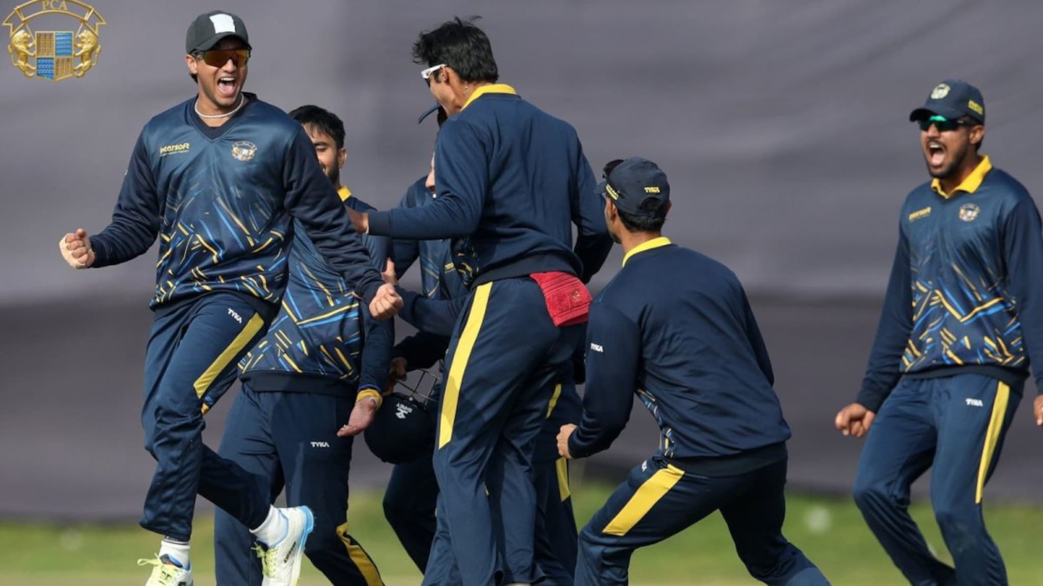 15 धावात 5 विकेट,बुलेट ट्रेनच्या स्पीडने मुंबईचे विकेट पडले, विजयासाठी एक रनही काढता आला नाही