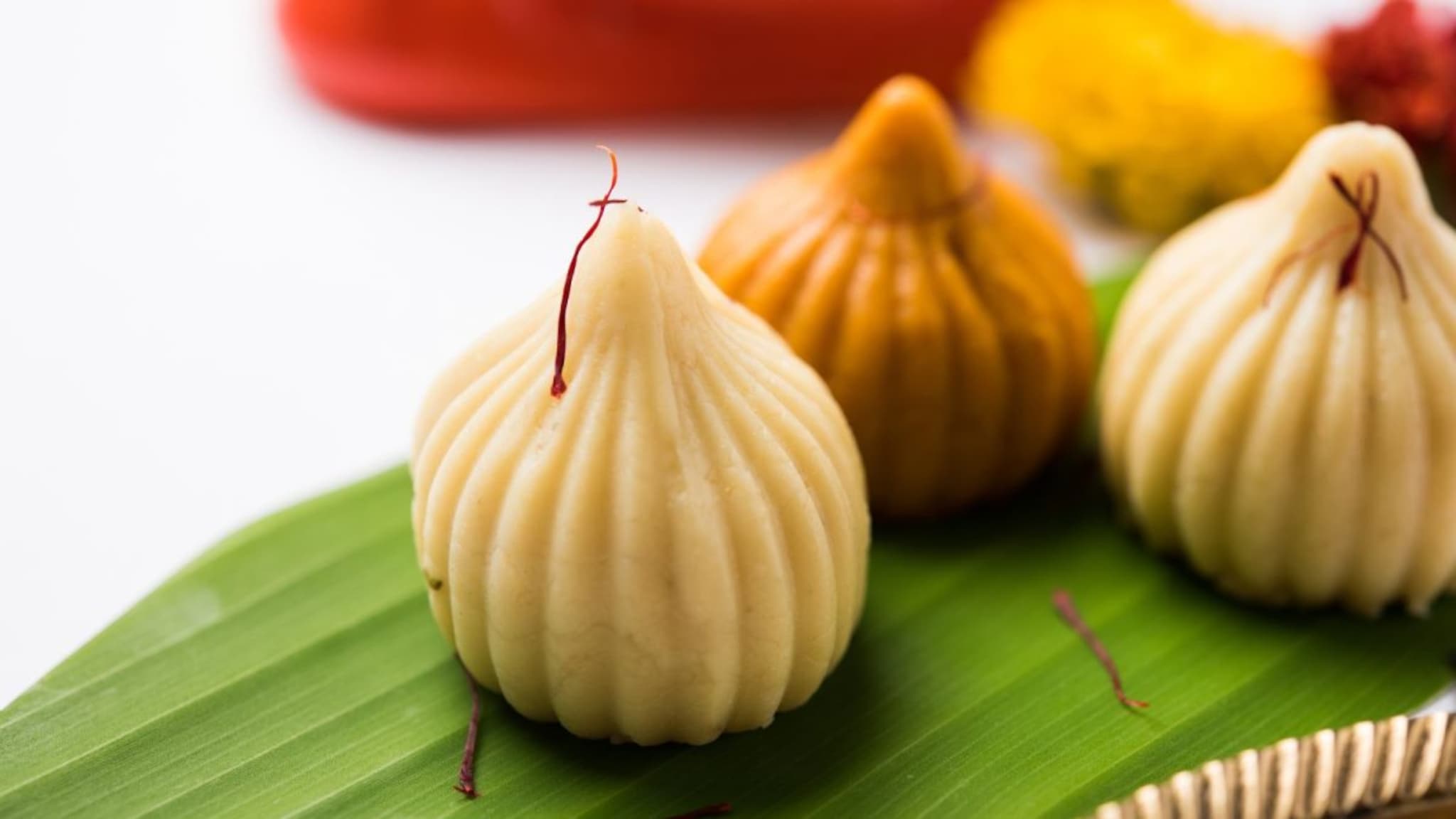 Instant Rava Modak : उकड काढण्याचं टेन्शन विसरा, फक्त 15 मिनिटांत बनवा मऊ 'इन्स्टंट रवा मोदक'; पाहा सोपी रेसिपी