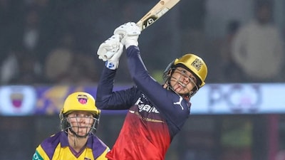 Smriti Mandhana's RCB Dominates UP Warriorz, Wins in Just 79 Balls
