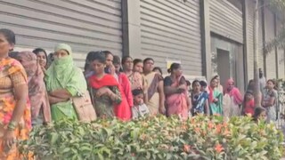 ५००० ची साडी ५९९ रुपयांत, ऑफरच्या नादात महिलांची चेंगराचेंगरी, तिघी बेशुद्ध, छ. संभाजीनगरात काय घडलं?