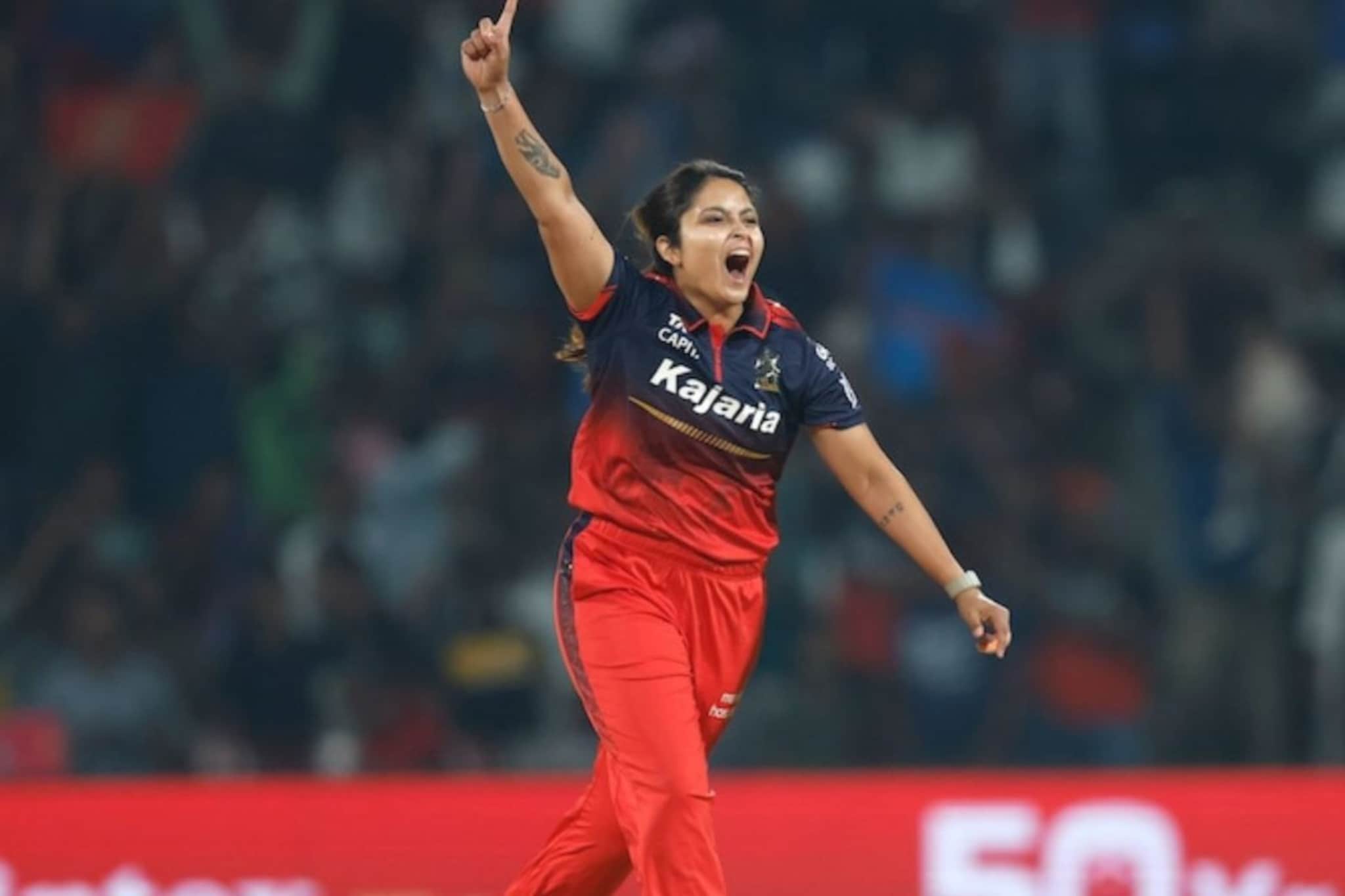 लिलावात अनसोल्ड, पण शेवटच्या क्षणी एन्ट्री, मराठमोळ्या सायलीने RCB ला जिंकवलं!