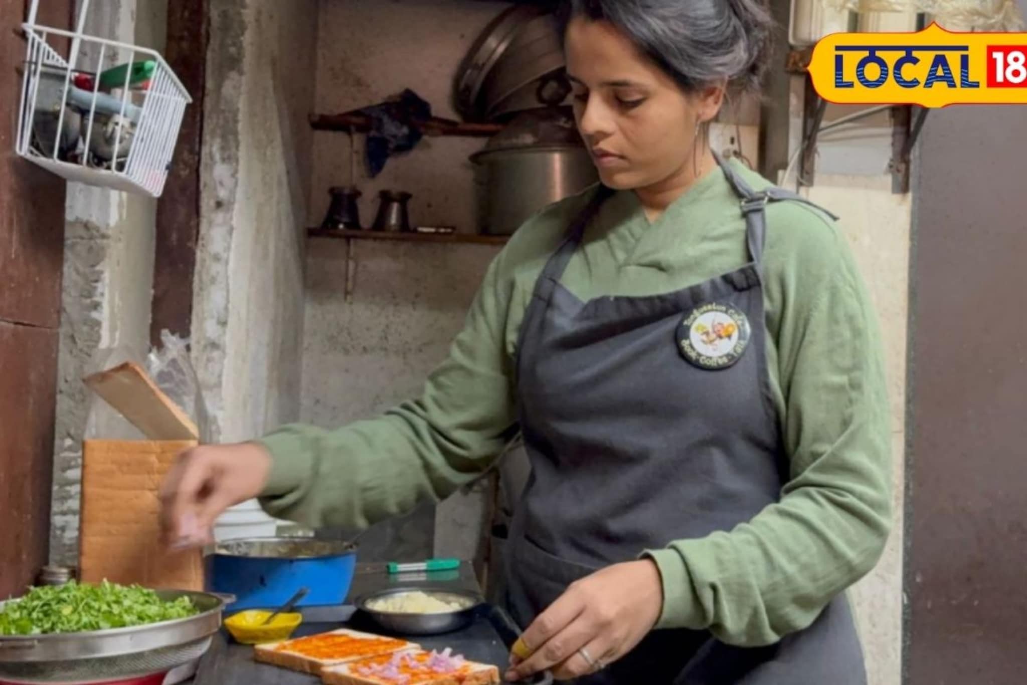 10 लाख रुपयांचं वार्षिक पॅकेज, राजश्रीनं सोडली नोकरी, यशस्वी उभा केला कॅफे Video