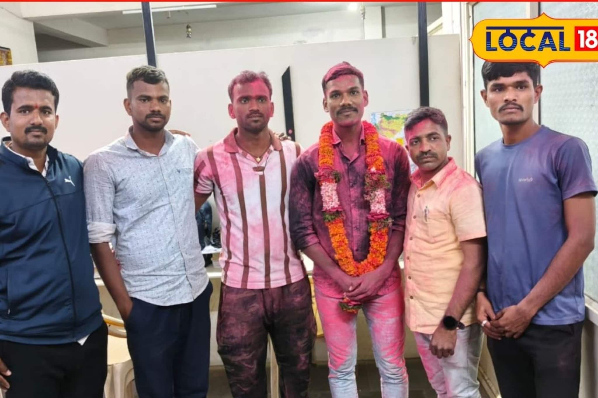 कॅफेतला वेटर झाला आर्मी जवान, आईच्या कष्टाचं केलं सोनं, विकासची BSF मध्ये निवड