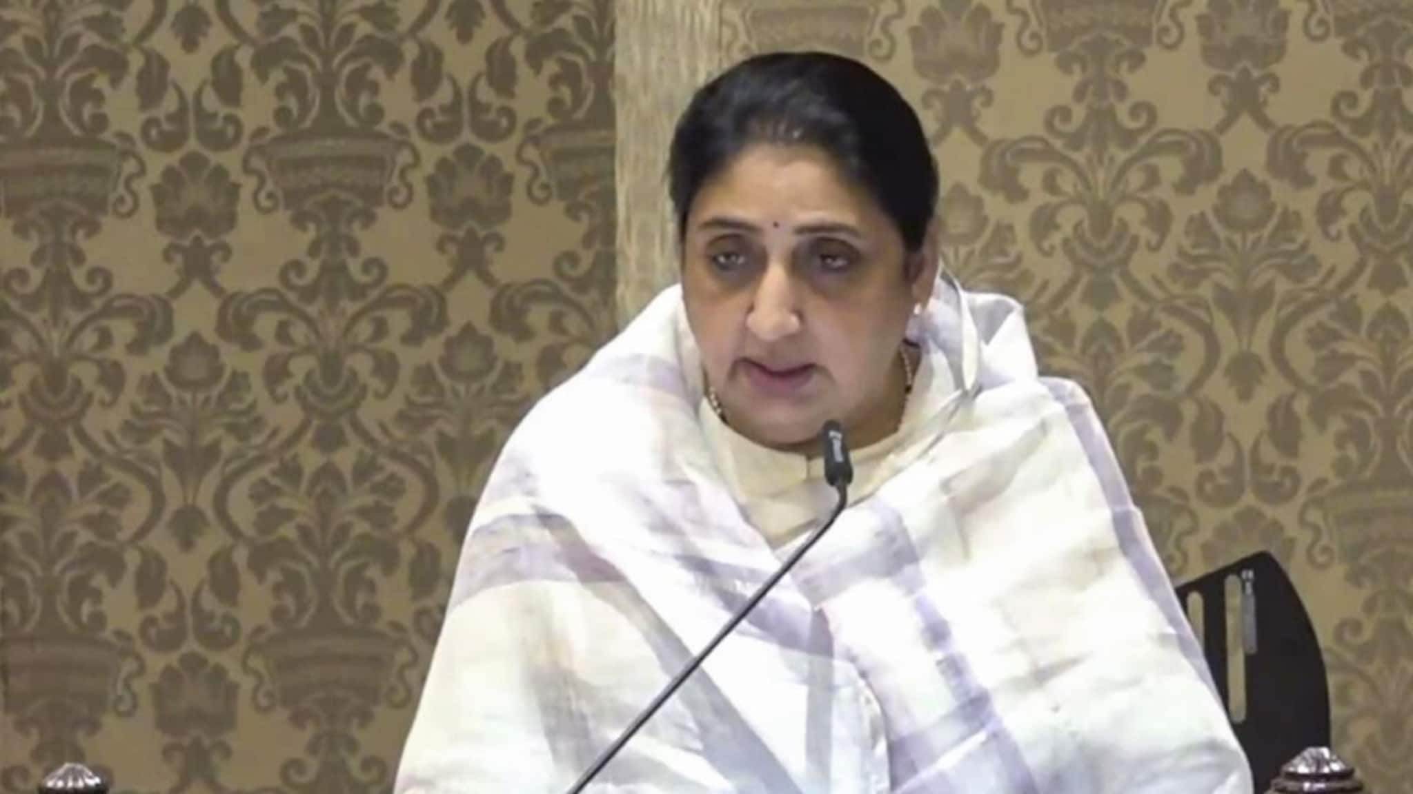 'दादांनी झारीतले शुक्राचार्य ओळखले होते', नेत्याकडून सुनेत्रा पवारांना खास पत्र