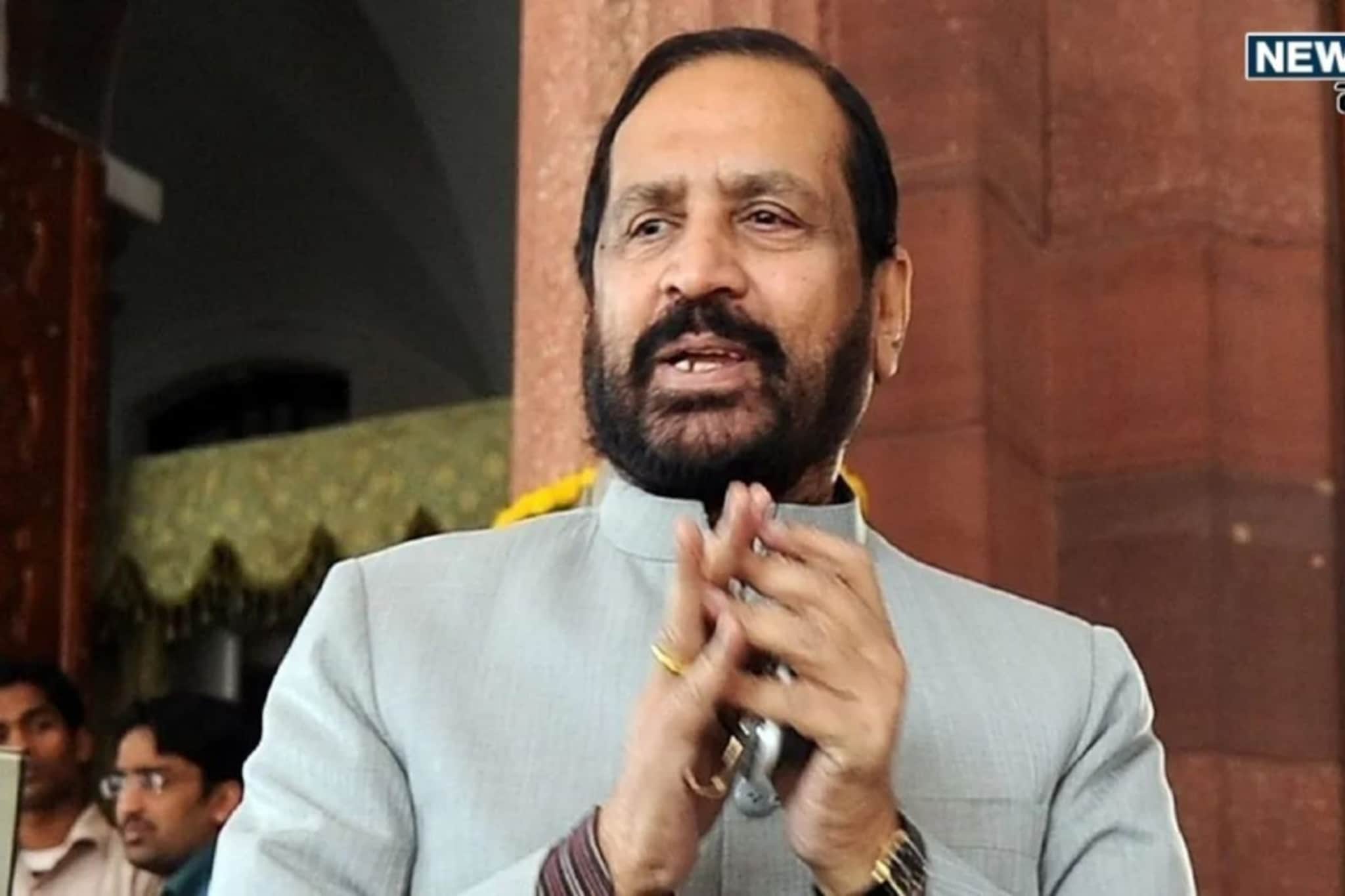 Suresh Kalmadi : पुण्याचे माजी खासदार सुरेश कलमाडी यांचं निधन Suresh Kalmadi : पुण्याचे माजी खासदार सुरेश कलमाडी यांचं निधन