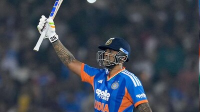 वानखेड़े में सूर्या का तूफान: अकेले दम पर भारत को 161 तक पहुंचाया, अमेरिका के खिलाफ शानदार पारी.