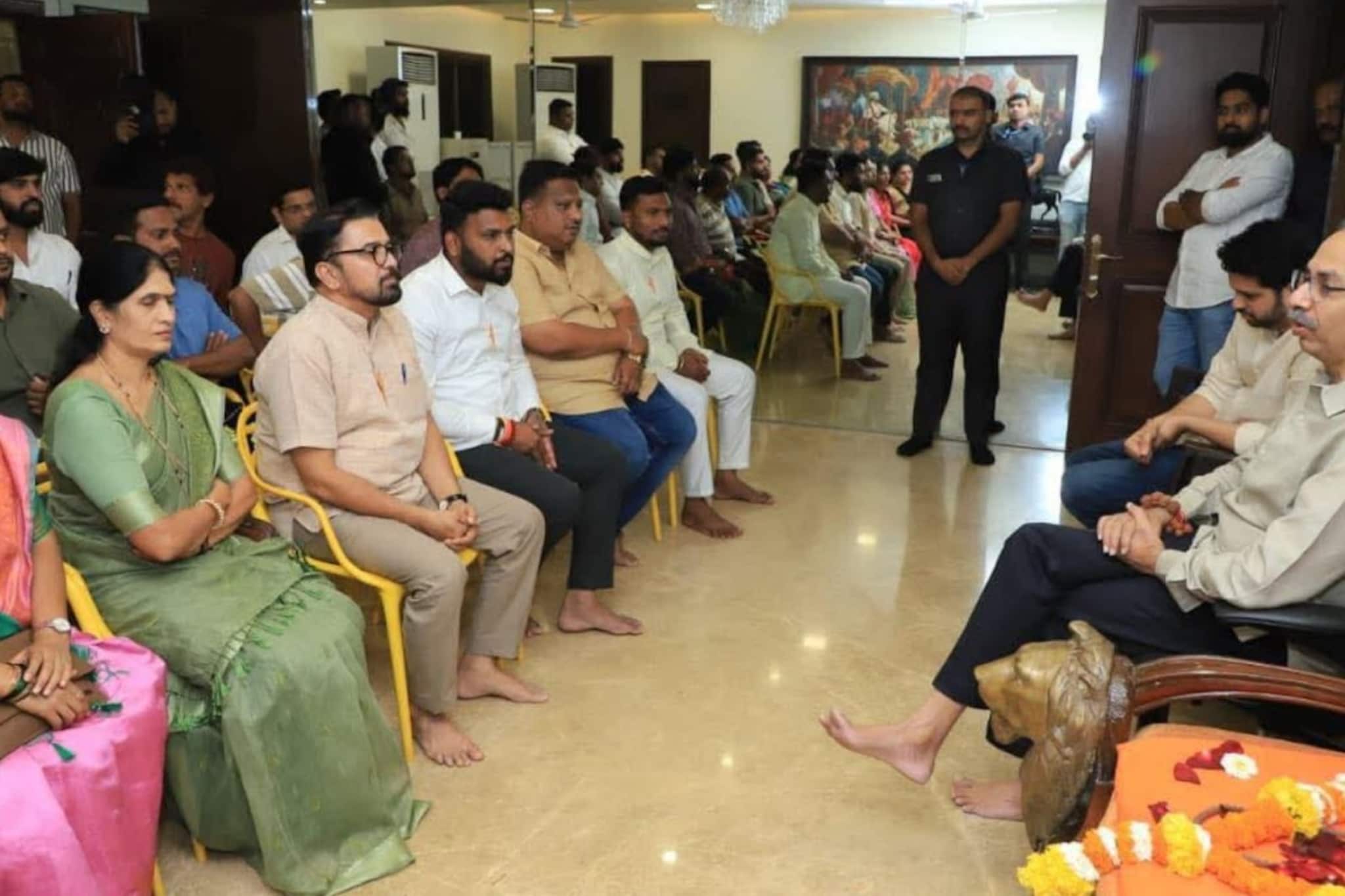 'सन्मानजनक प्रस्ताव आला तर..' ठाकरे गटाची नवी भूमिका, कल्याण डोंबिवलीत ड्रामा