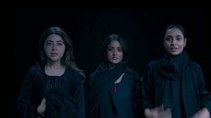 "अभी नहीं तो कभी नही...", अंगावर काटा येणारा The Kerala Story 2: Goes Beyond चा लक्षवेधी टीझर "अभी नहीं तो कभी नही...", अंगावर काटा येणारा The Kerala Story 2: Goes Beyond चा लक्षवेधी टीझर