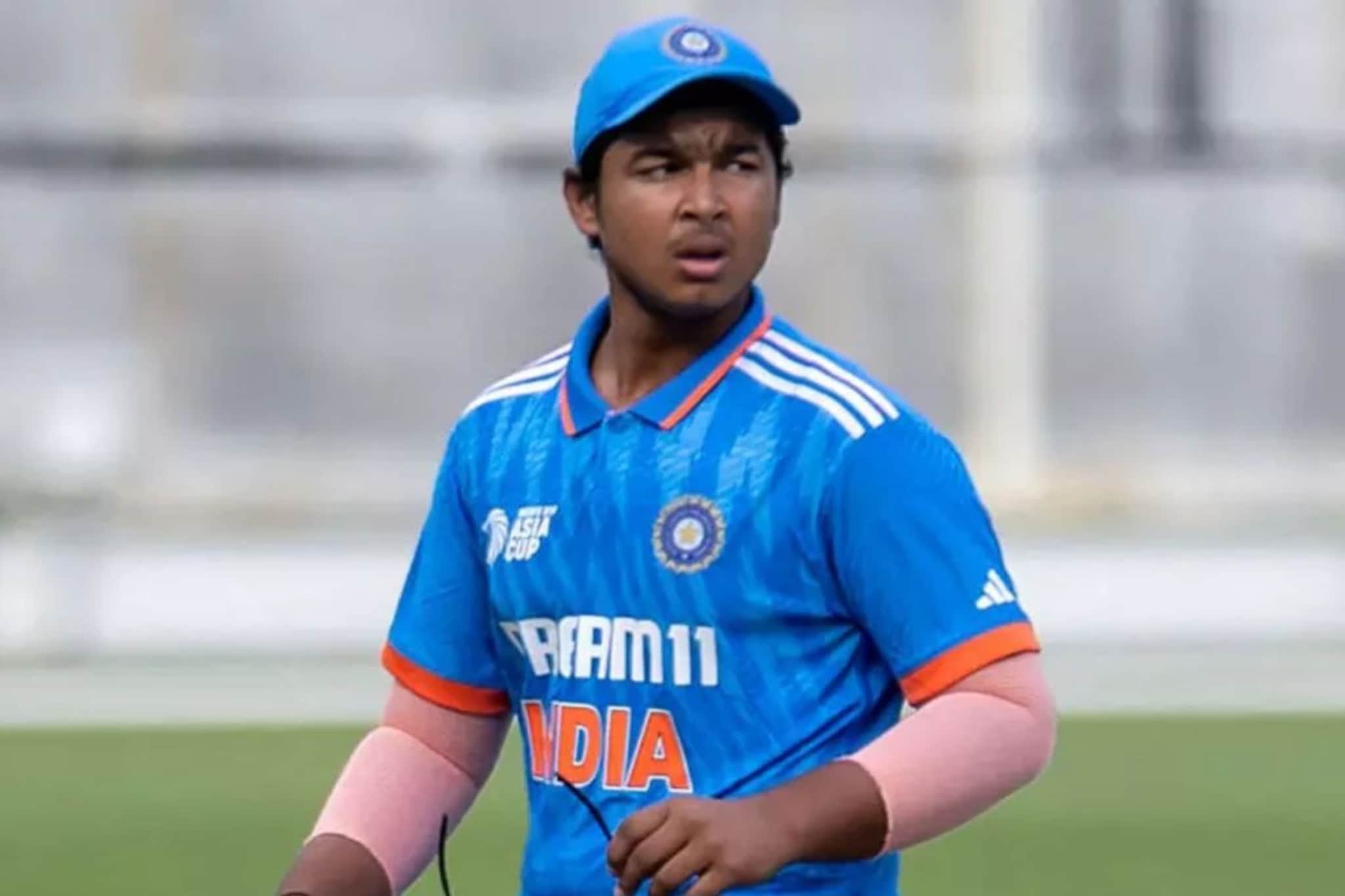 Vaibhav Suryavanshi : शतक ठोकताच वैभव सूर्यवंशीसाठी आली वाईट बातमी, नेमकं काय घड