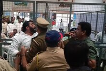 मोठी आघाडी असताना उमेदवार पराभूत कसा? BJP पॅनल कसं जिंकलं? वंचितच्या कार्यकर्त्यांचा मतदान केंद्रावर राडा, संभाजीनगरमधला VIDEO